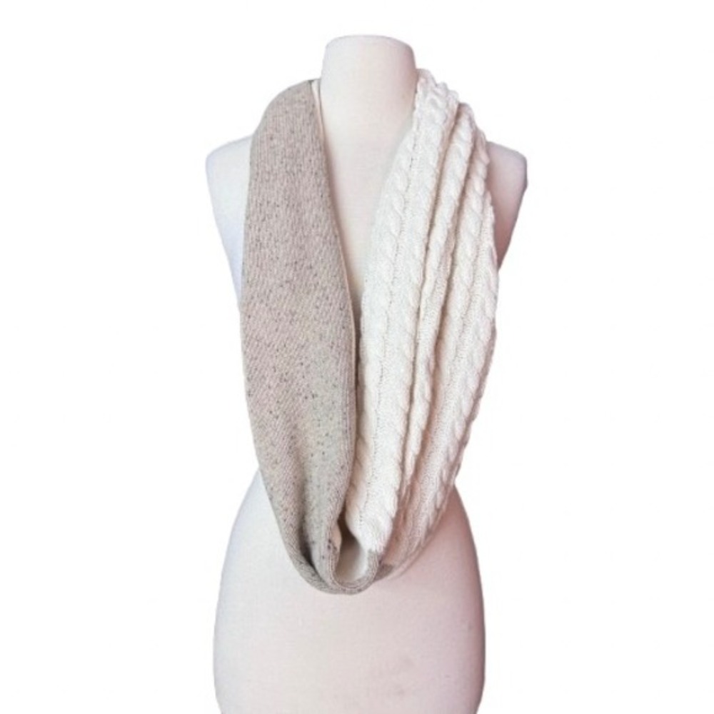 J. Jill cream color knit infinity scarf‎ wool blend Crochet Neutral Office Work
